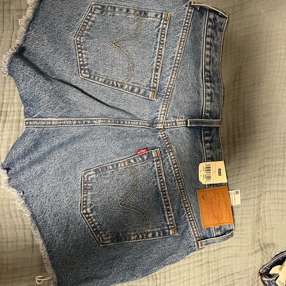 Levi’s 501 button fly denim shorts - Picture 4 of 5